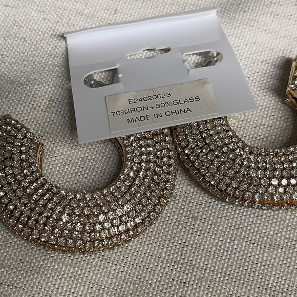 Mostly brand new 6 set bundle - Picture 6 of 10